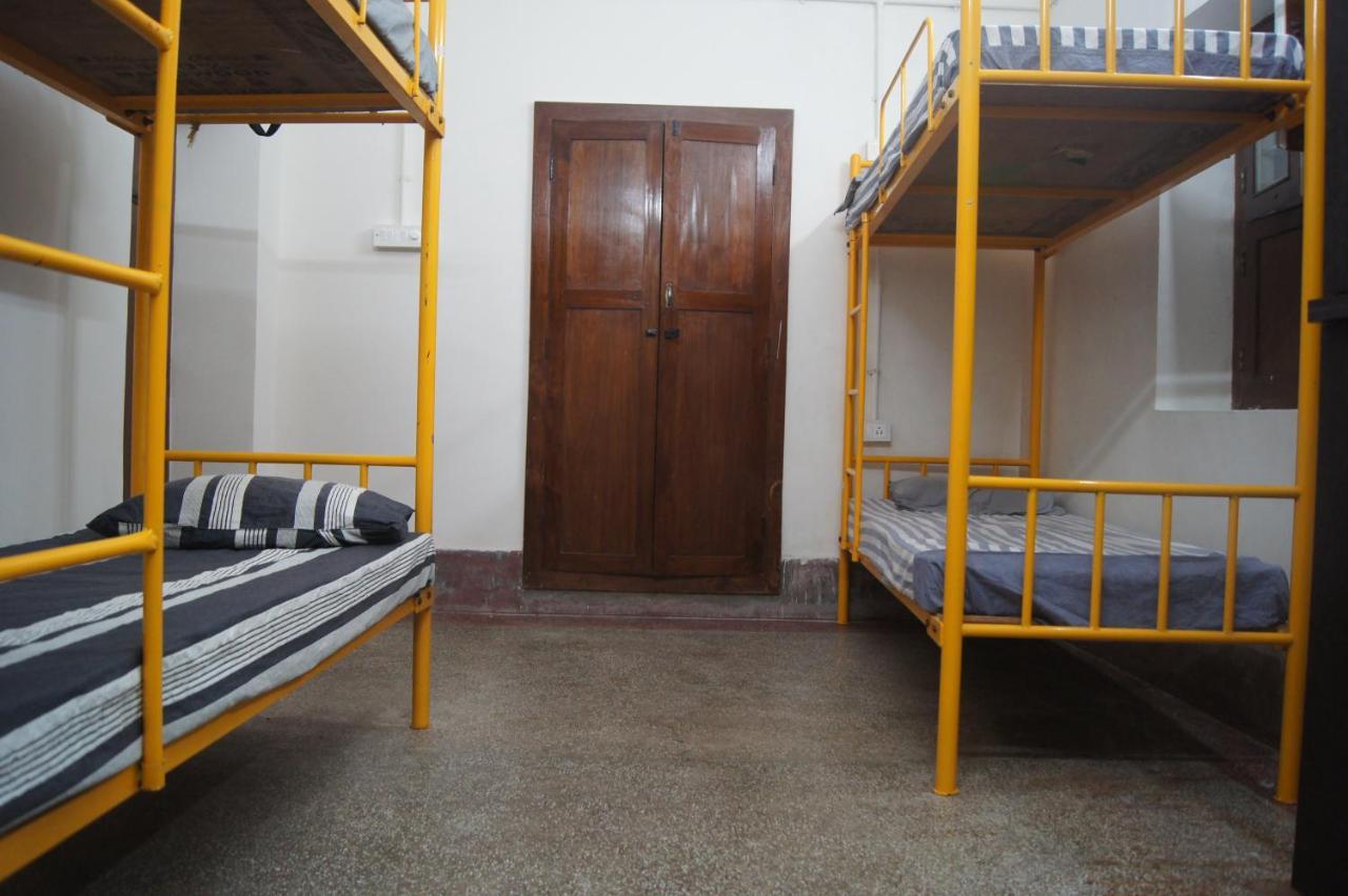 Cornerbunker Hostel ไมซอร์ ภายนอก รูปภาพ