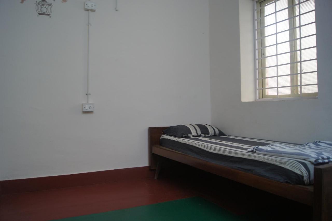 Cornerbunker Hostel ไมซอร์ ภายนอก รูปภาพ