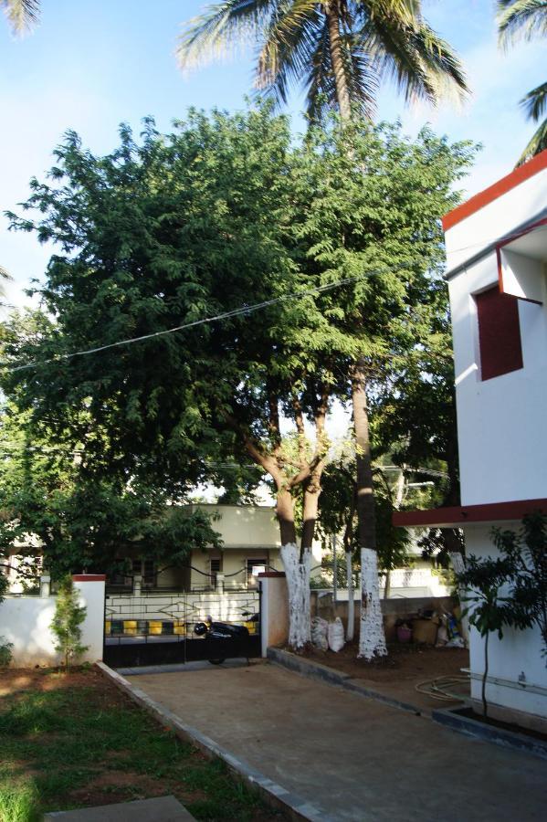 Cornerbunker Hostel ไมซอร์ ภายนอก รูปภาพ